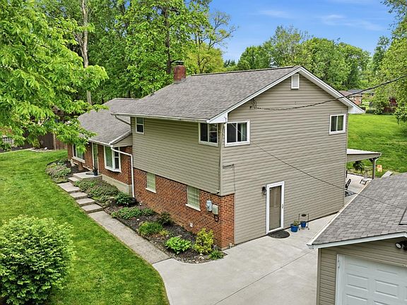 2nd image of 475 Craig Rd