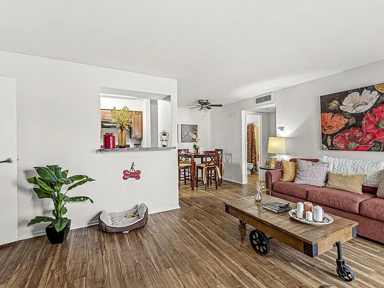 Enclave at Eagle Creek Apartments — Photo 30
