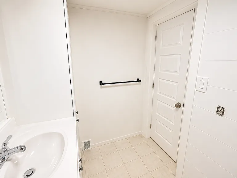 1445 Hulton Rd — Photo 12