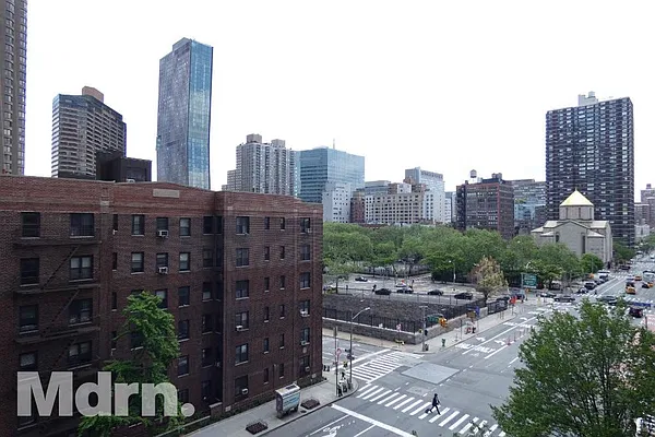 Rented by Mdrn Residential | media 20