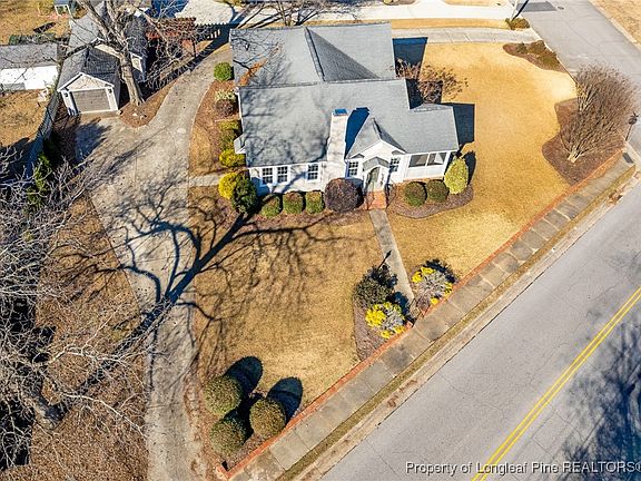 3rd image of 105 Westmont Dr