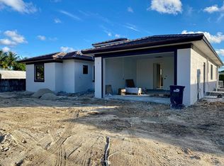 9460 SW 35th St, Miami, FL 33165