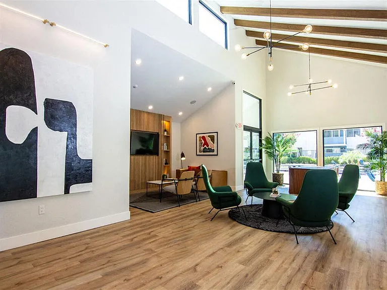 Parc Medallion Apartments — Photo 1