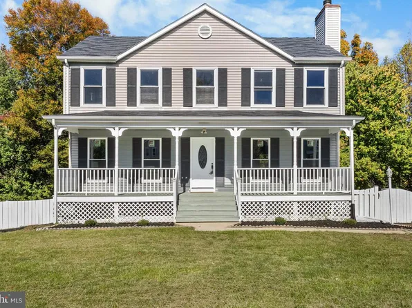 13379 Packard Dr, Woodbridge, VA 22193