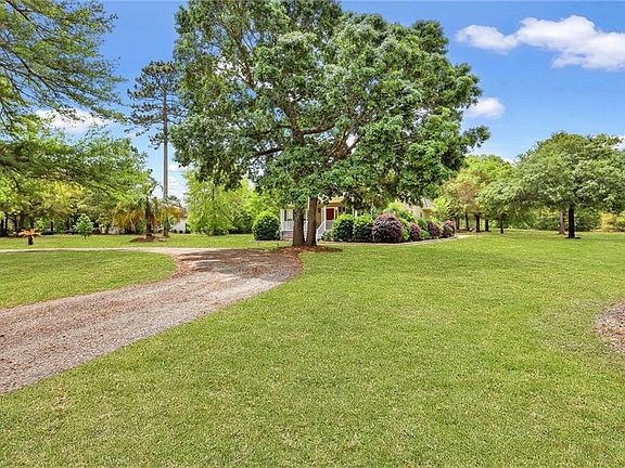 4th image of 1186 Coopers Point Dr NE