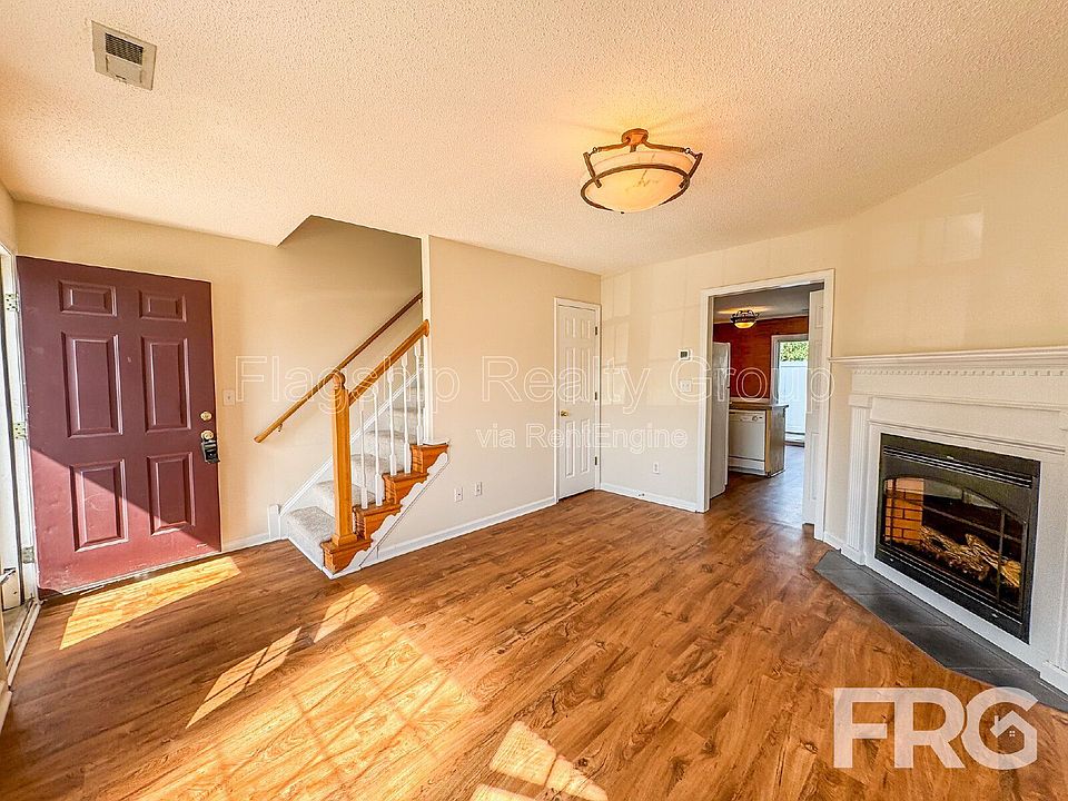 1st image of 2148 Flagstone Ct