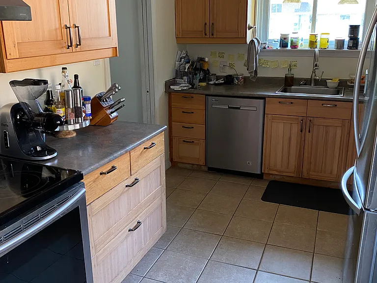 Ottaway Ave — Photo 6