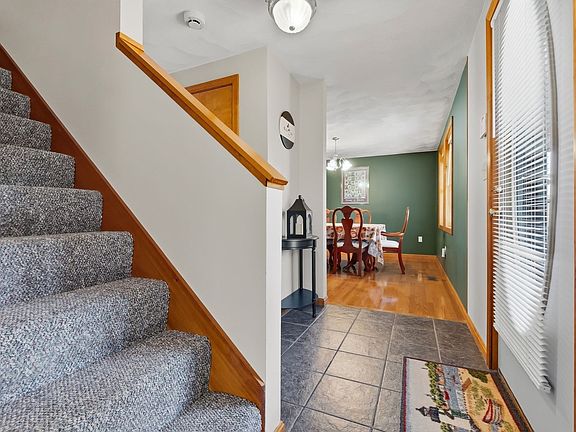 5th image of 43 Calumet St