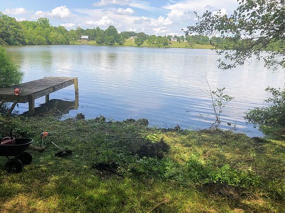2nd image of 205 Lake Villa Cir
