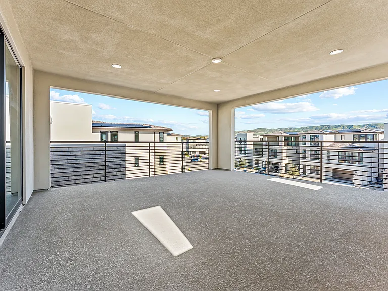 209 Stage — Photo 24