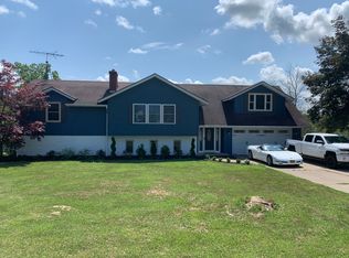 4682 Beach Ridge Rd, Lockport, NY 14094