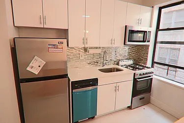 Rented by PMG Real Estate 