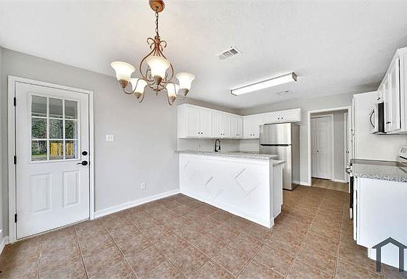 2nd image of 519 Tallow Dr