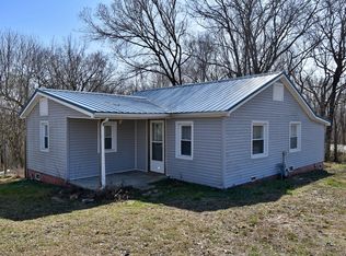71 Short Creek Rd, Linden, TN 37096