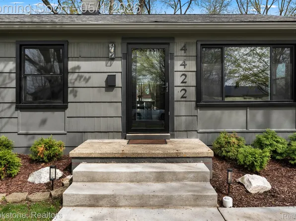 4422 Thorncroft Ave, Royal Oak, MI 48073