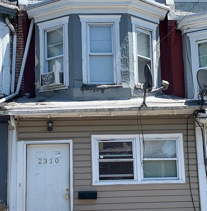 2nd image of 2310 Carter St