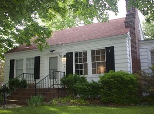 121 E South St, Greenville, IL