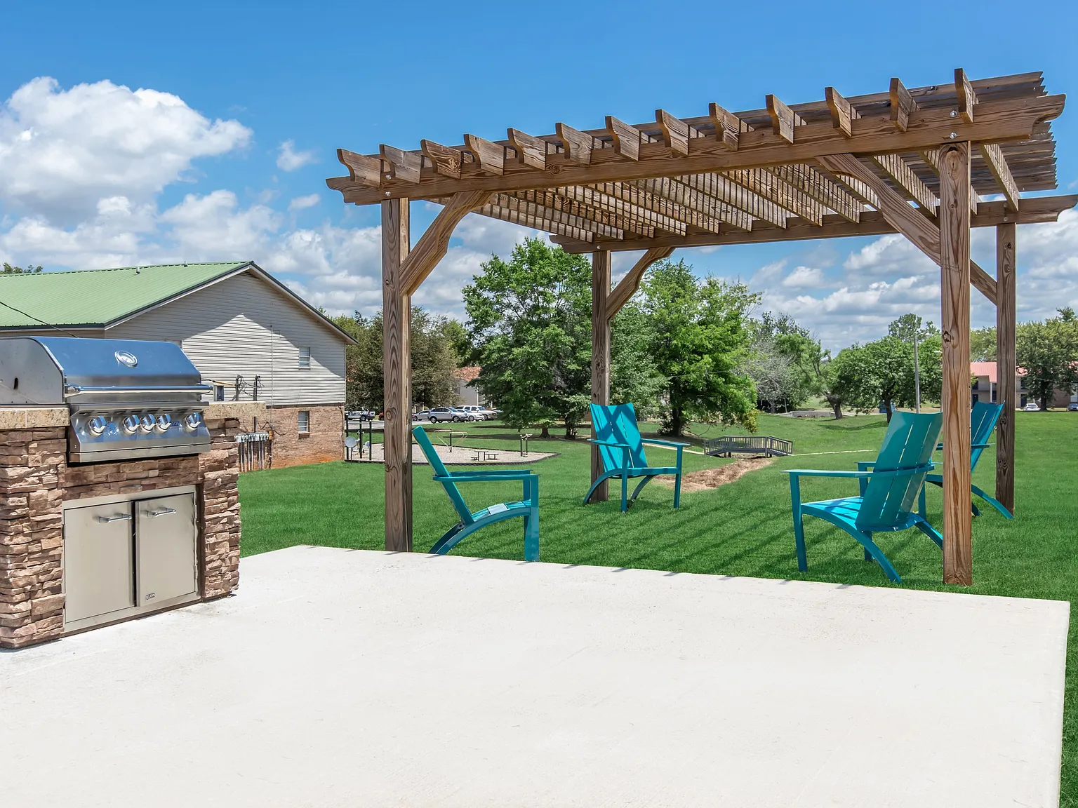 Sandlin Villas Apartments — Photo 4