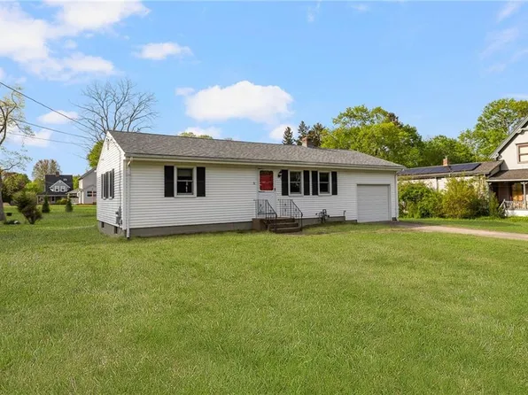 51 Lippitt Ave, Warwick, RI 02889