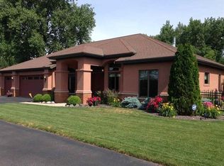 1903 Alameda Ct, Pekin, IL