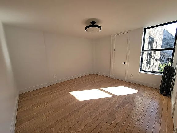 3rd image of 137 W 137th St #5R