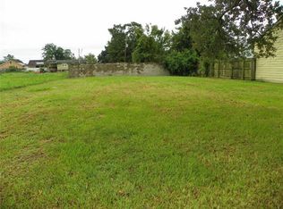 5125 Desire Dr, New Orleans, LA 70126