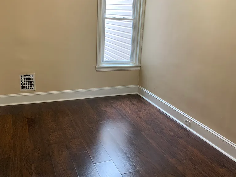 3714 Stanton St — Photo 8