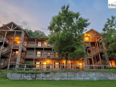 800 Meadowview Drive #17, Boone, NC, 28607