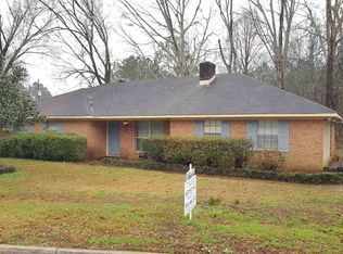 901 Valley Falls Rd, Jackson, MS 39212