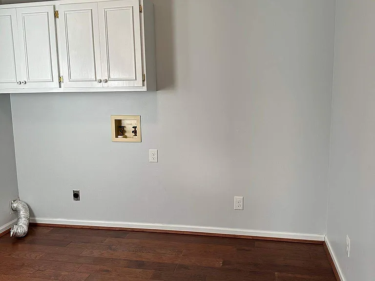 1525 Buk Ct — Photo 21