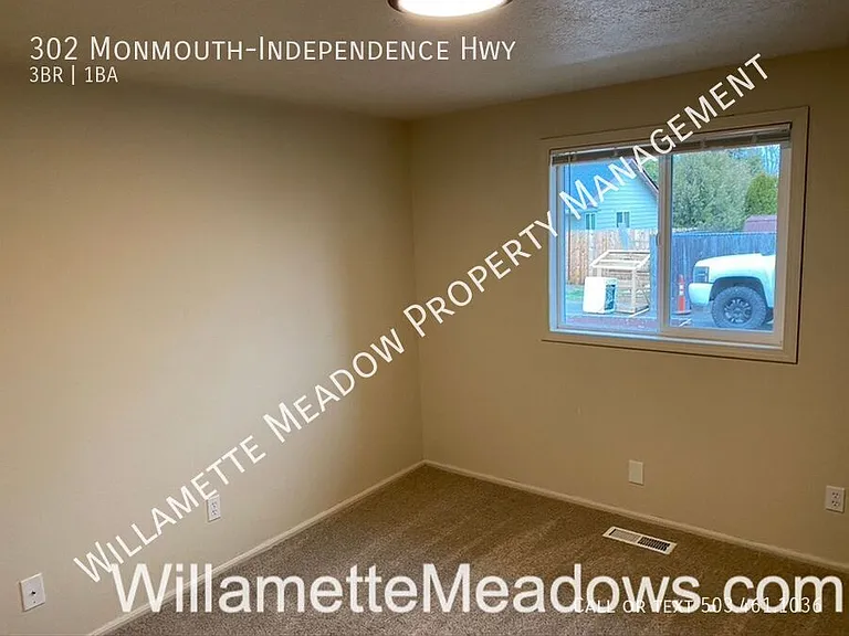 302 Monmouth Independence Hwy — Photo 13