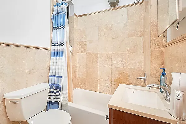 Rented by Aryeh Realty | media 4