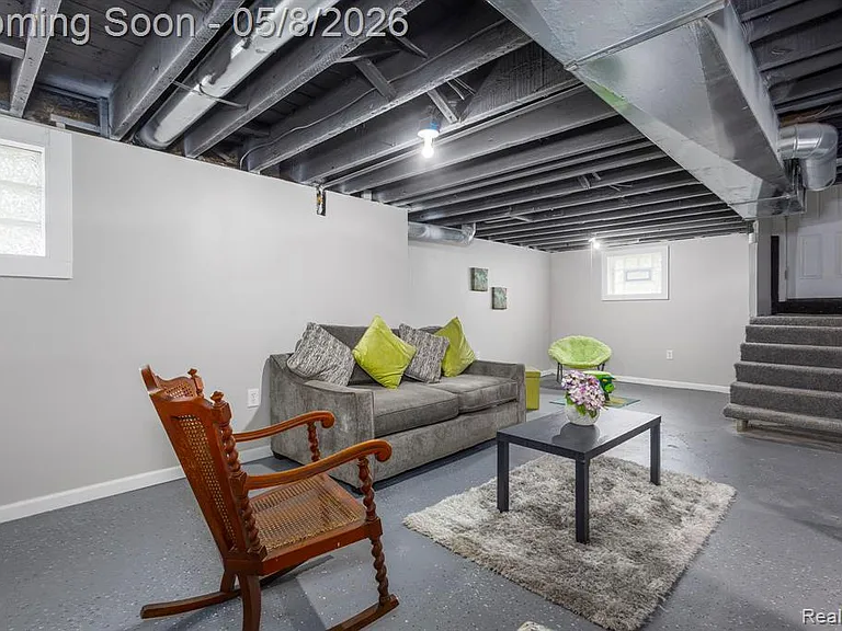 120 Woodland St — Photo 52