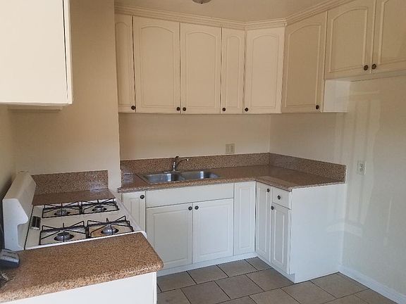 4th image of 15908 Sherman Way APT 6