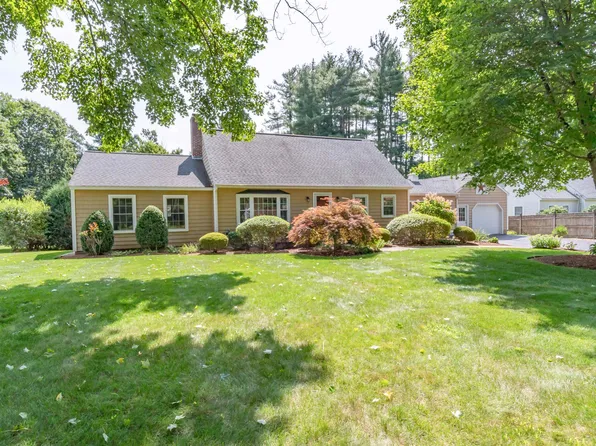 66 New Searles Road, Nashua, NH 03062