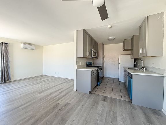 3rd image of 5839 Bagley Ave #A-29