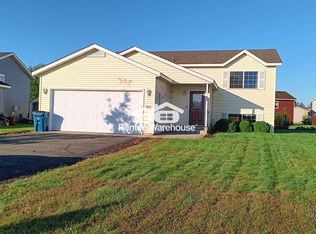 907 3rd Ave NE, Saint Joseph, MN 56374