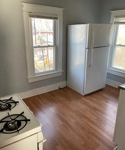 513 Powell Ave #2 — Photo 4