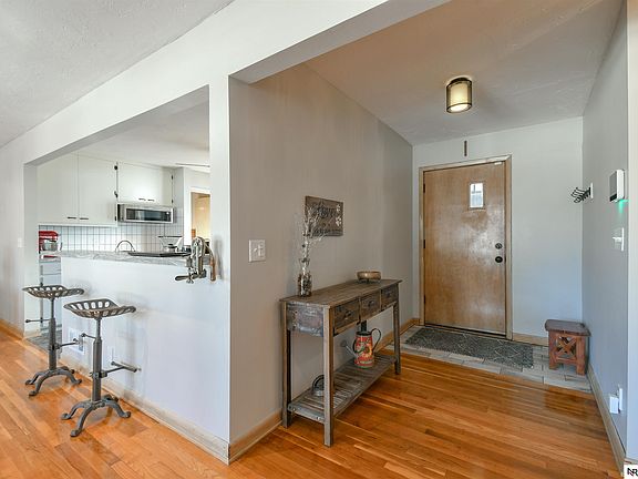 4th image of 345 S 52nd St