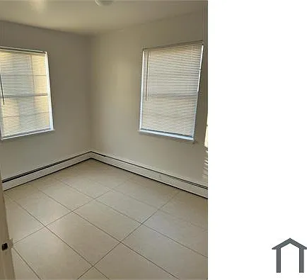 1882 Forest Hills Blvd — Photo 10