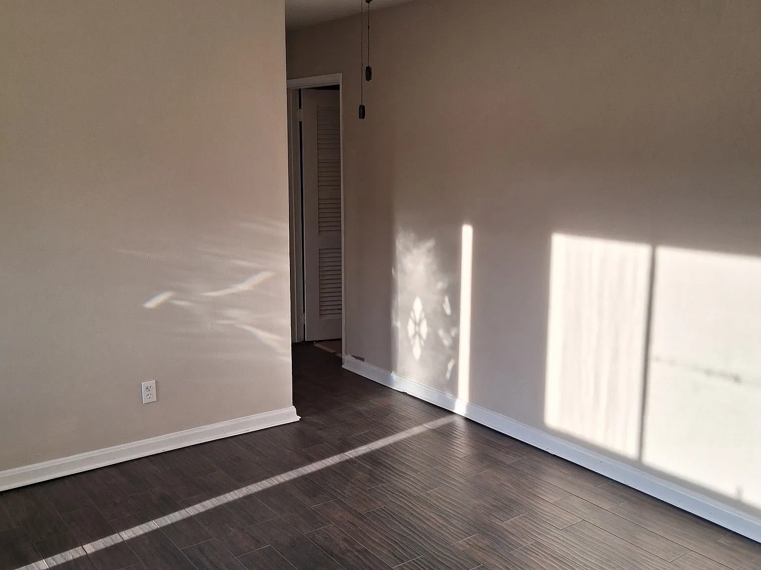 1968 Cathy Ln — Photo 2