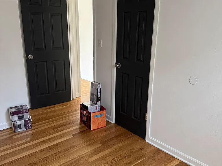 803 E 37th Ave — Photo 21