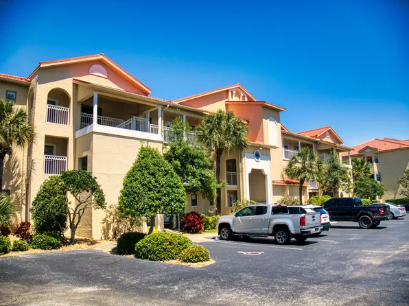 448 Bouchelle Dr APT 305, New Smyrna Beach, FL 32169