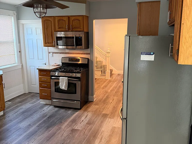 S 14th Ave — Photo 8