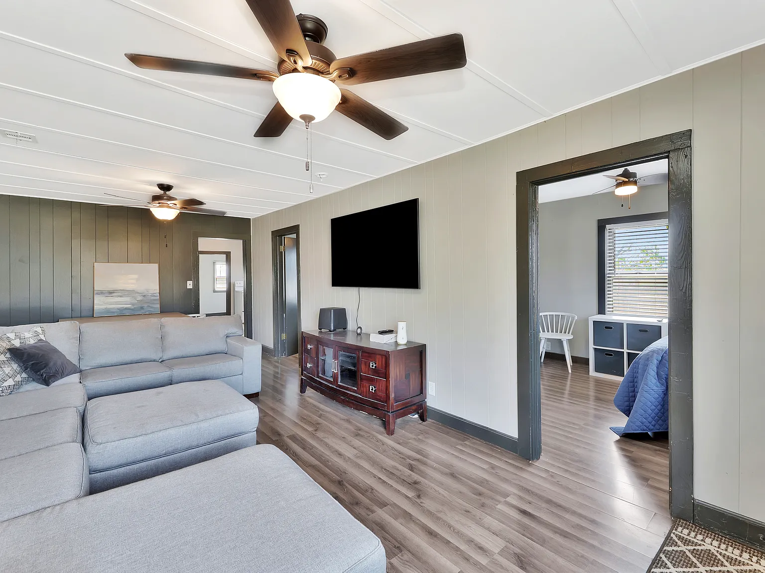 2 bed, 990 sqft, $950 — Photo 2