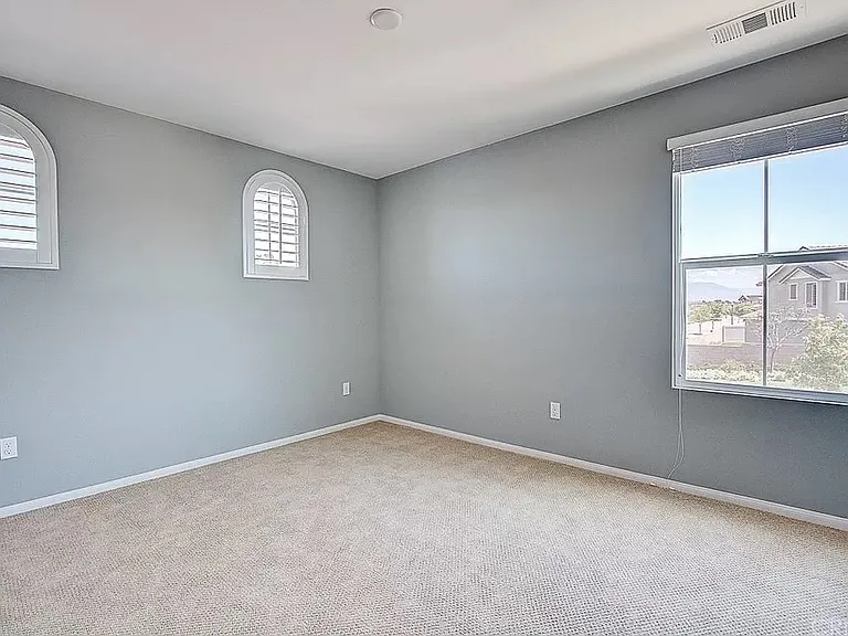 3594 Albion Dr — Photo 22