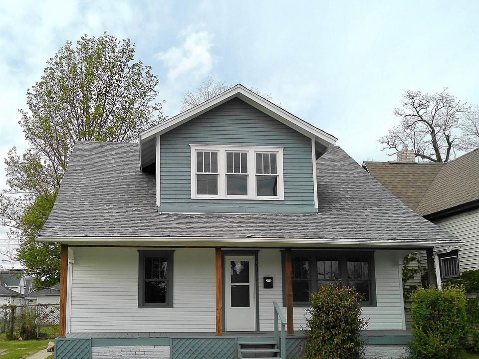 1st image of 721 S Arnold St