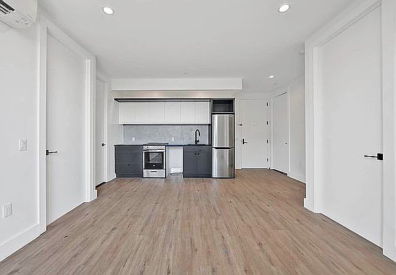 3rd image of 2175 Bergen St #4I