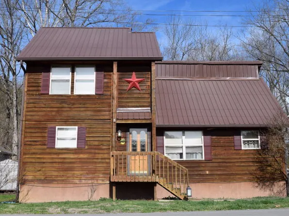 132 Lakeview Cir, Pikeville, KY 41501