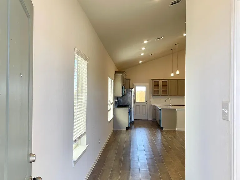 21619 Cypress Maple Dr — Photo 4